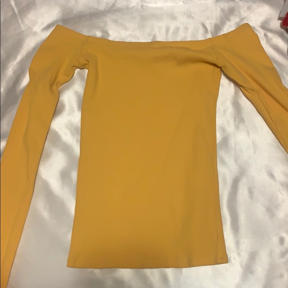yellow off the shoulder right longsleeve
